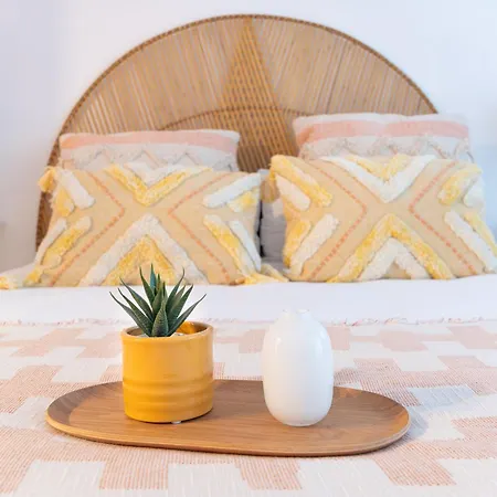 Moderno En El Casco Antiguo De *