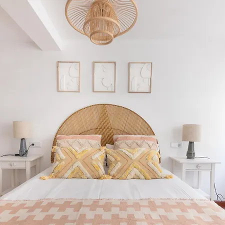 Apartamento Moderno En El Casco Antiguo De