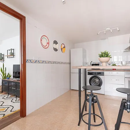 Moderno En El Casco Antiguo De *