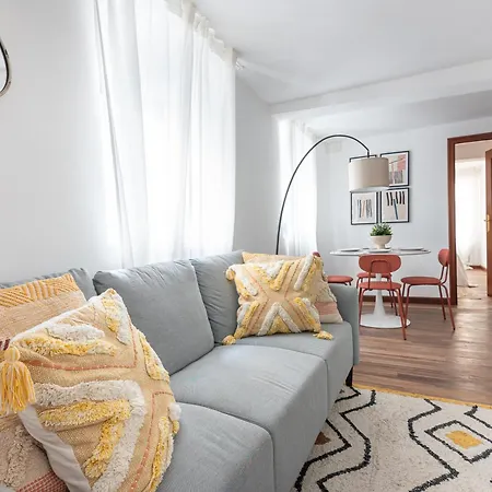 Apartamento Moderno En El Casco Antiguo De