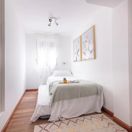 Moderno En El Casco Antiguo De