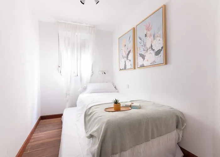 Moderno En El Casco Antiguo De * Castro Urdiales